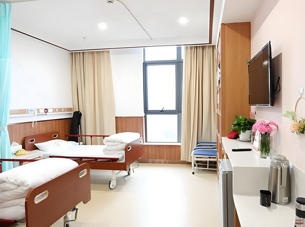 深圳积分入户要哪些资料_黄奕女儿不读书想去韩国当练习生，颜值是硬伤 黄奕女儿为将其行处罚受到
